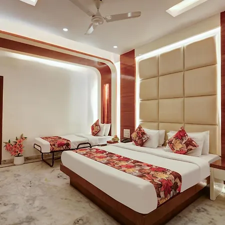 The Hindustan International - Traveller'S Choice Award 2025 Best Of Best Winning Hotel New Delhi Exterior photo