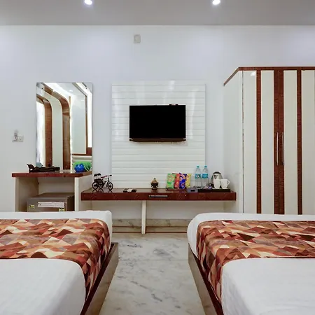 The Hindustan International - Traveller'S Choice Award 2025 Best Of Best Winning Hotel New Delhi Exterior photo