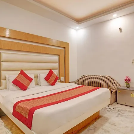The Hindustan International - Traveller'S Choice Award 2025 Best Of Best Winning Hotel New Delhi Exterior photo
