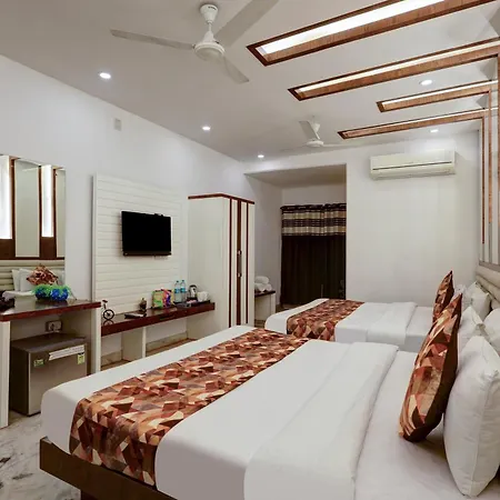 The Hindustan International - Traveller'S Choice Award 2025 Best Of Best Winning Hotel New Delhi Exterior photo