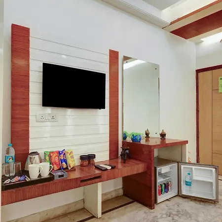 The Hindustan International - Traveller'S Choice Award 2025 Best Of Best Winning Hotel New Delhi Exterior photo