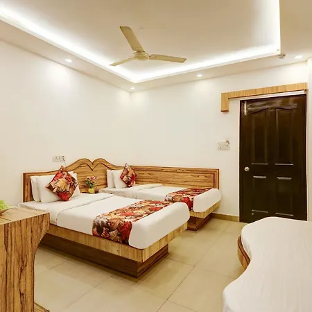 The Hindustan International - Traveller'S Choice Award 2025 Best Of Best Winning Hotel New Delhi Exterior photo