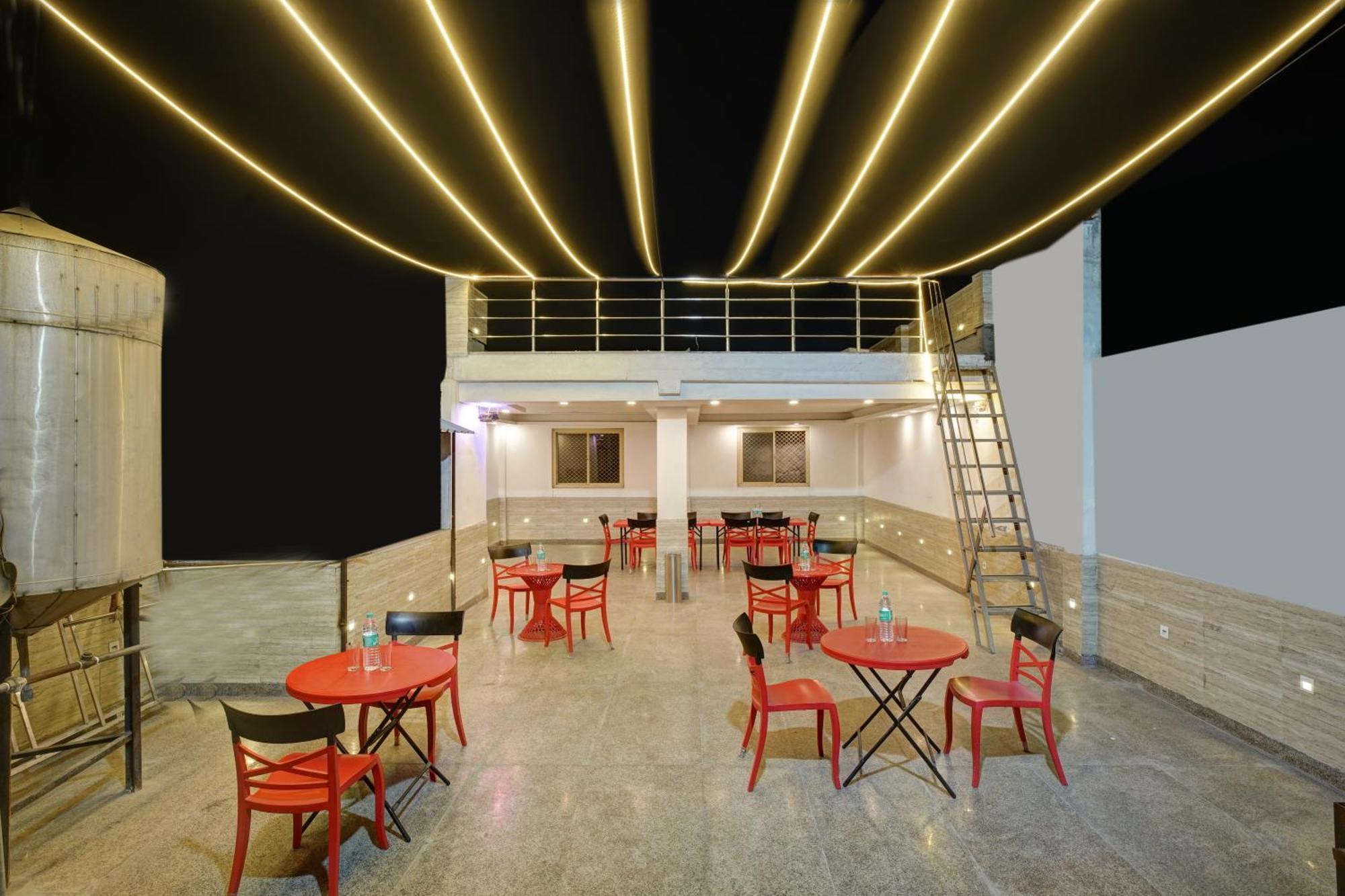 Hotel The Hindustan International - Traveller's Choice Award 2025 Of Winning 4*