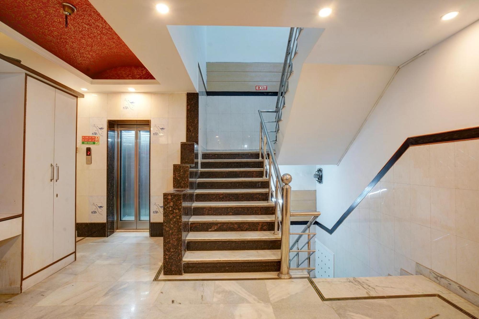 Hotel The Hindustan International - Traveller's Choice Award 2025 Of Winning