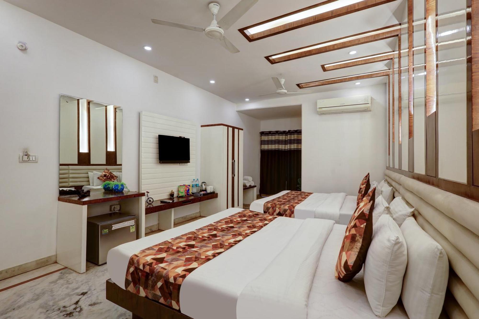 The Hindustan International - Traveller's Choice Award 2025 Of Winning Hotel New Delhi